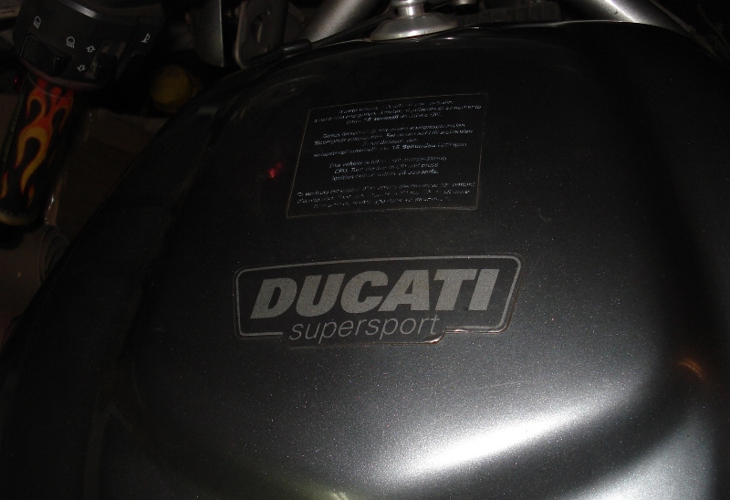 ducati_f2.jpg